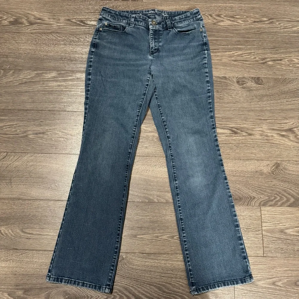 Christopher & Banks Modern Fit Jeans Women's Size 4 Blue 5-Pocket Boot‎ Cut